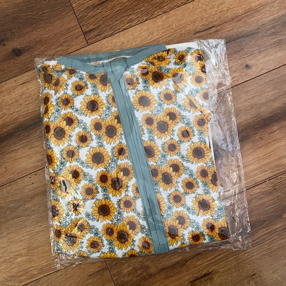 Sunflower bamboo zip